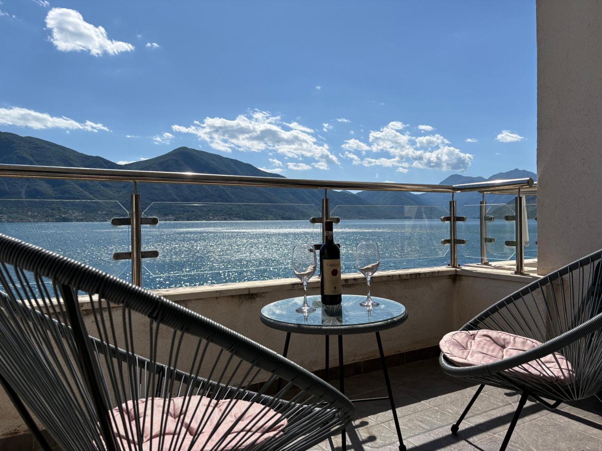 Waterfront Apartments Kotor Extérieur photo